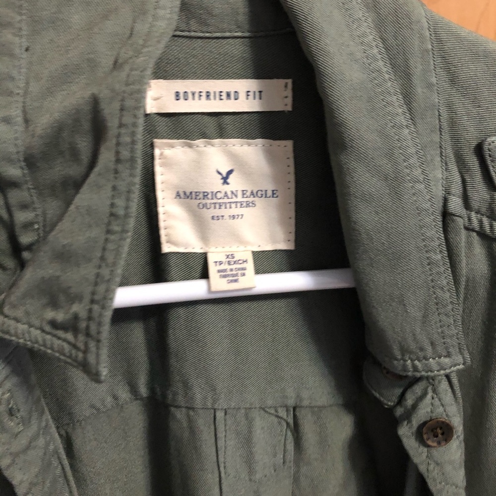 American eagle button up - Picture 3 of 3
